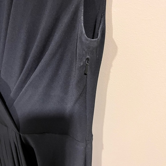 Anne Klein Chic Basic Black V Neck MIDI Dress with pockets Size 8 - Picture 6 of 7